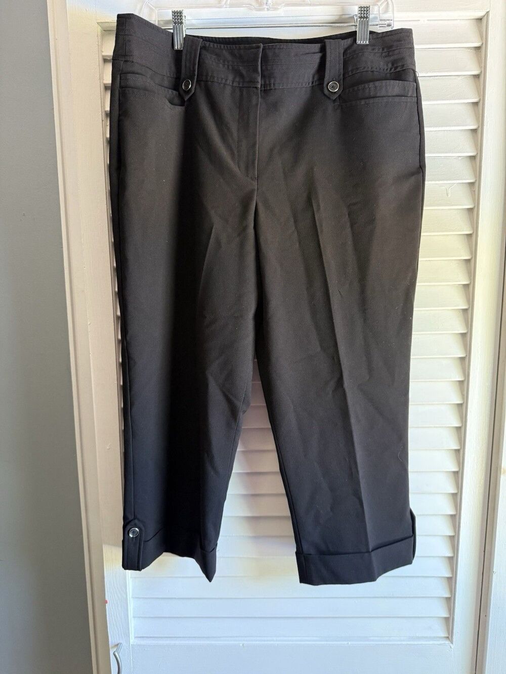 Roz & Ali Cuffed Cropped Black Dress Capri Pants Women’s Size 14 Office Career